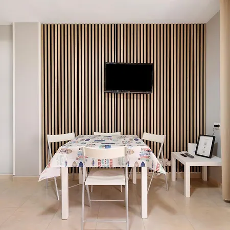 Salou Beach Apartman *